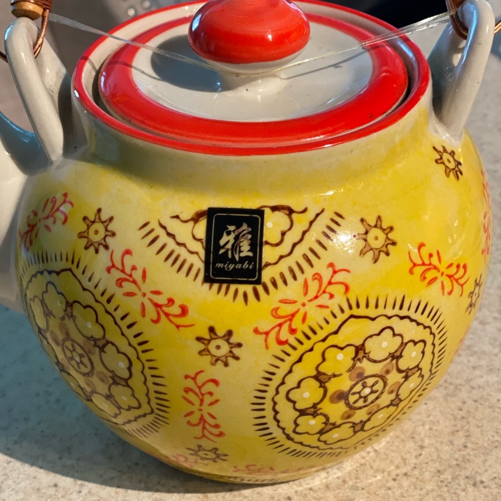Tea Pot - Picture 2 of 4